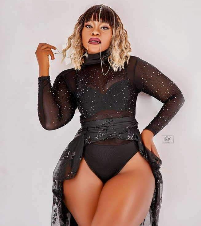 Shakira Shakiraa
